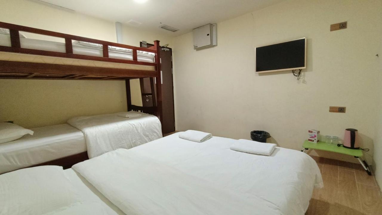 Oyo 90457 Borneo Eco-House Hashtag 12 Boutique Hotel Kota Kinabalu Zewnętrze zdjęcie
