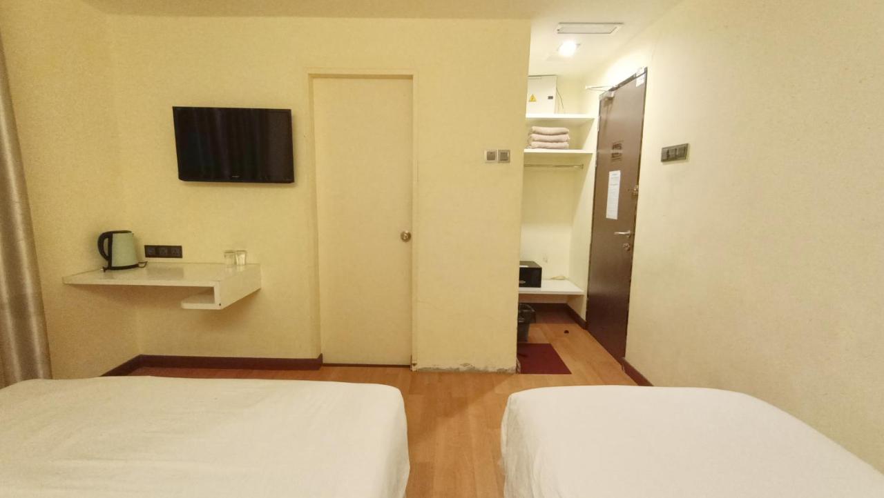 Oyo 90457 Borneo Eco-House Hashtag 12 Boutique Hotel Kota Kinabalu Zewnętrze zdjęcie