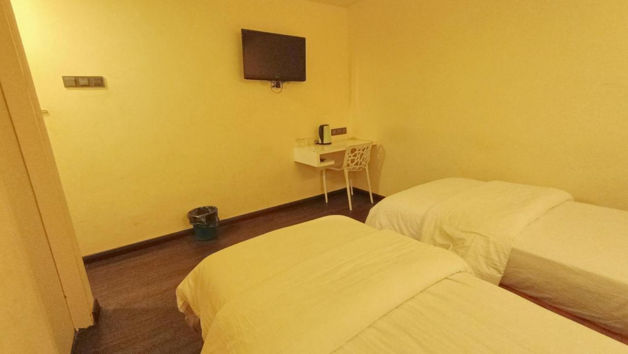 Oyo 90457 Borneo Eco-House Hashtag 12 Boutique Hotel Kota Kinabalu Zewnętrze zdjęcie
